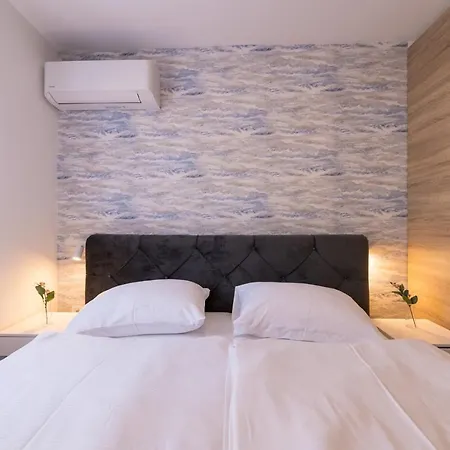 בית הארחה Luxury Loma
