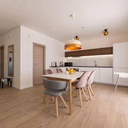 Luxury Loma Guest house *