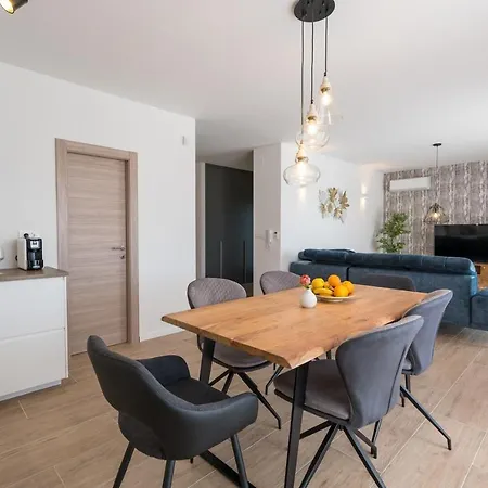 Guest house Luxury Loma Sveti Vid-Miholjice