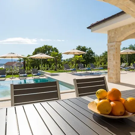 Luxury Loma 4*