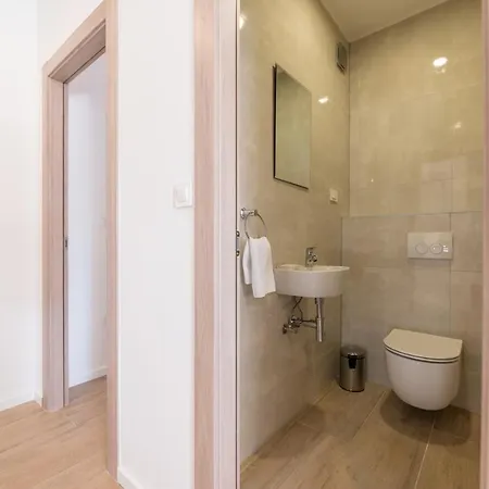 Luxury Loma Guest house *