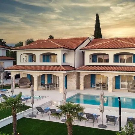 Guest house Luxury Loma