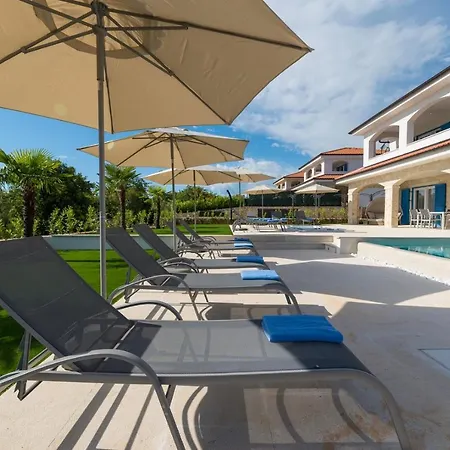 Luxury Loma 4*