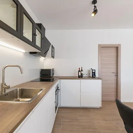 Luxury Loma Guest house *