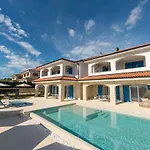 Guest house Luxury Loma