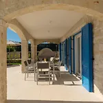 Luxury Loma