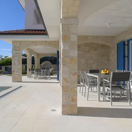 Luxury Loma 4* Sveti Vid-Miholjice