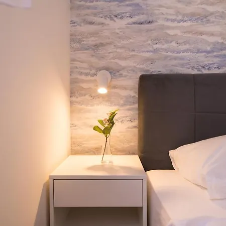 Gæstehus Luxury Loma 4*