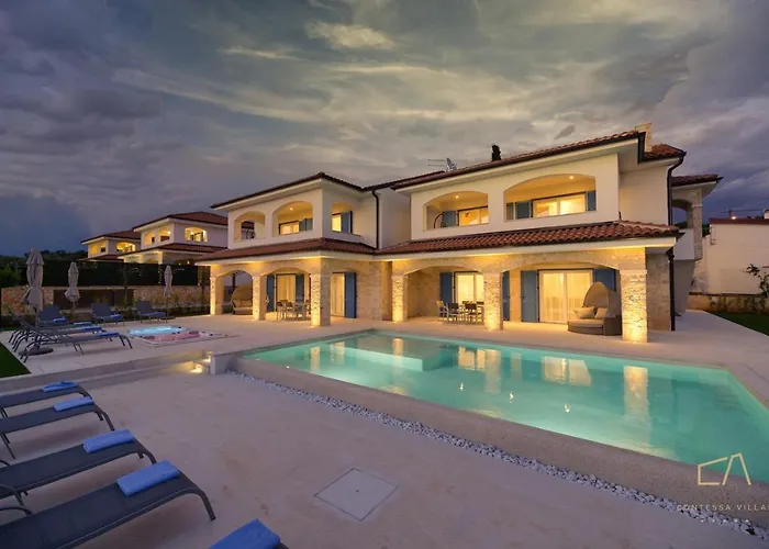 Luxury Loma בית הארחה 4*