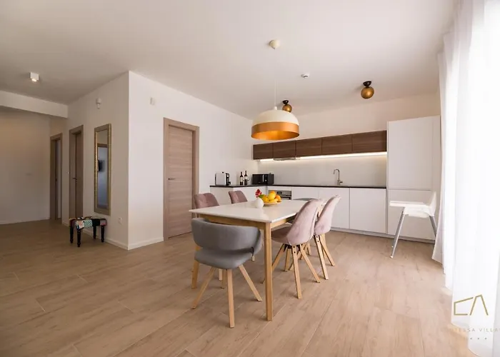 Luxury Loma בית הארחה 4*