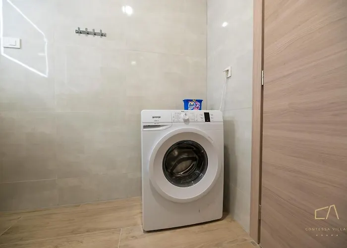 Luxury Loma בית הארחה 4*