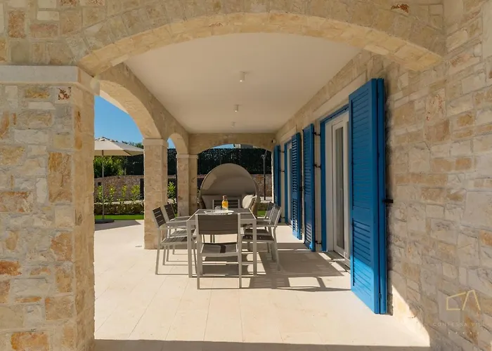 Luxury Loma