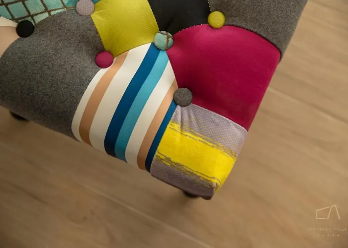 Luxury Loma בית הארחה 4*